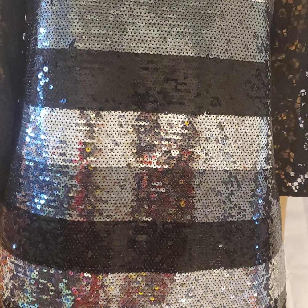 Alegant Set For Any Event 2pc Happy Holidays Lace… - image 5